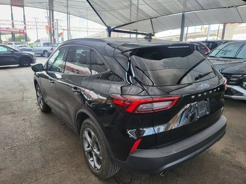 Used 2025 Ford Escape ST-Line AWD/4WD image 8