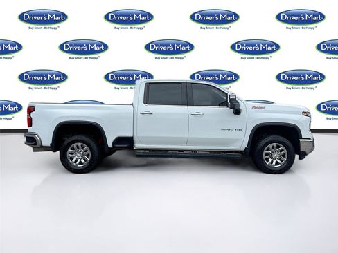 Used 2024 Chevrolet Silverado 2500 LTZ w/ LTZ Plus Package image 9