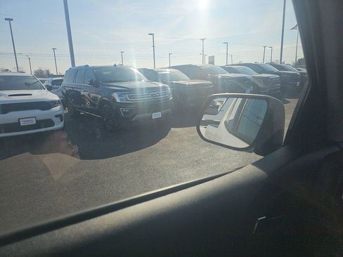 Used 2022 Chevrolet Colorado LT w/ Fleet Safety Package image 14