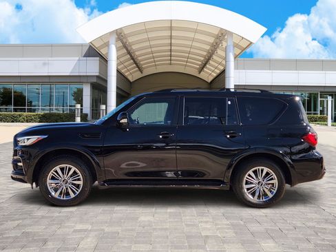Used 2020 INFINITI QX80 Luxe w/ Cargo Package image 3