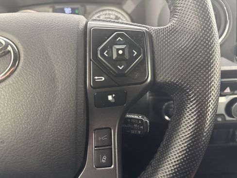 Used 2023 Toyota Tacoma TRD Off-Road image 29