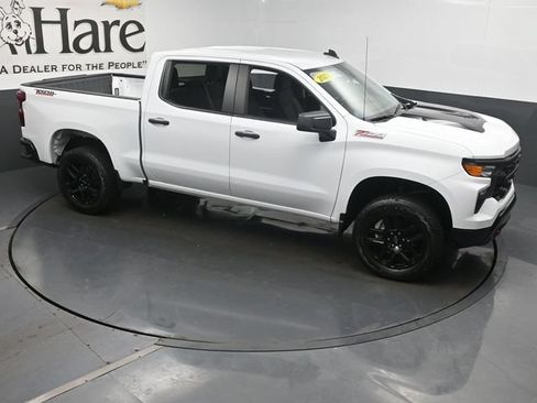 Used 2023 Chevrolet Silverado 1500 Custom Trail Boss AWD/4WD image 54