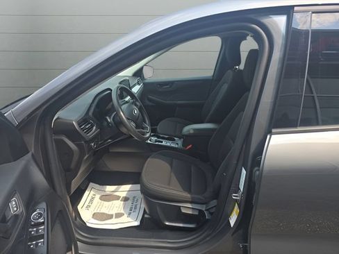 Used 2025 Ford Escape Active AWD/4WD image 12