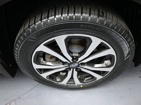 Used 2021 Subaru Forester Limited image 13