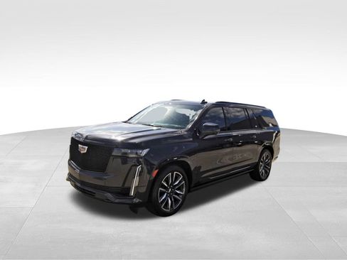 Used 2023 Cadillac Escalade ESV Sport Platinum image 2