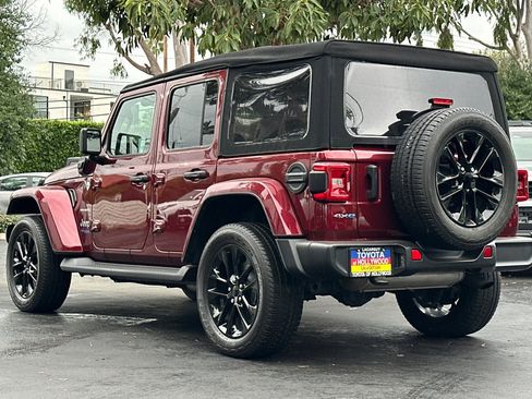 Used 2021 Jeep Wrangler Unlimited Sahara image 6