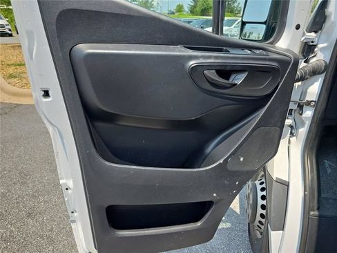 Used 2022 Mercedes-Benz Sprinter 3500 image 14