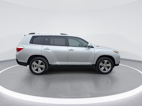 Used 2013 Toyota Highlander Limited image 10