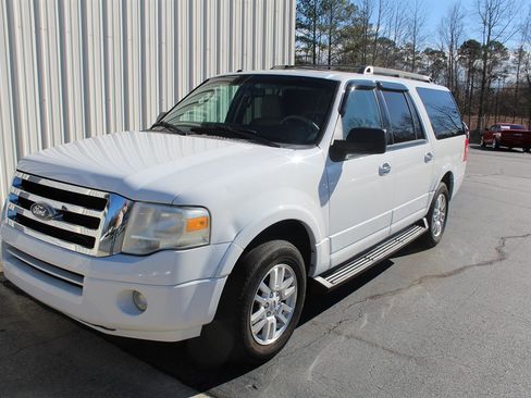 Used 2011 Ford Expedition EL XLT image 1