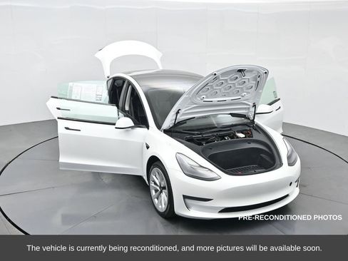 Used 2022 Tesla Model 3 Long Range image 24