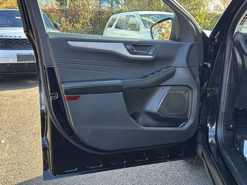 Used 2022 Ford Escape SE w/ Convenience Package image 11