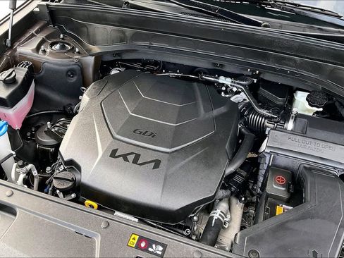 Used 2025 Kia Telluride S AWD/4WD image 32