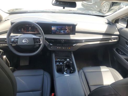 Certified 2025 Nissan Murano SV FWD image 11