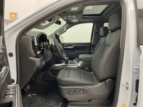 New 2026 Chevrolet Silverado 1500 LTZ w/ LTZ Premium Package AWD/4WD image 10