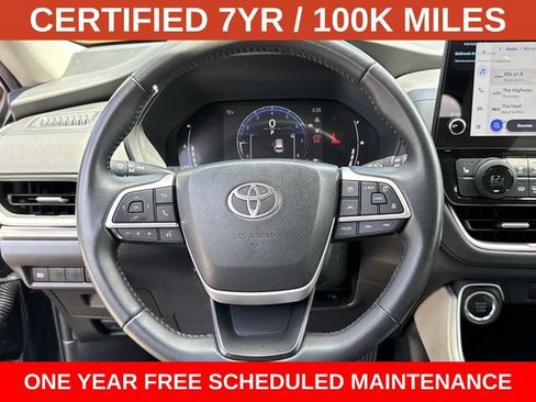Used 2025 Toyota Grand Highlander FWD image 18