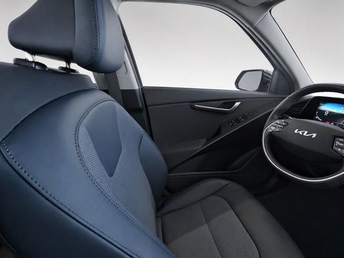 Certified 2023 Kia Niro Wind FWD image 27