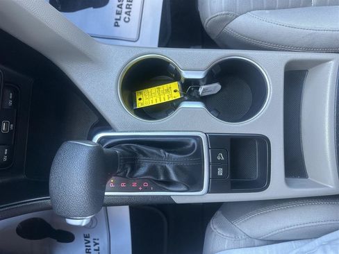 Used 2022 Kia Sportage LX w/ LX FWD Value Edition Package image 33