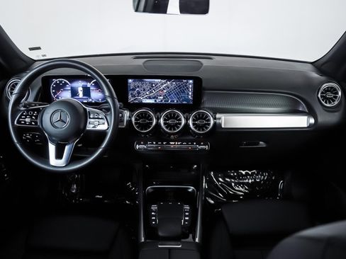 Certified 2023 Mercedes-Benz EQB 300 4MATIC image 10