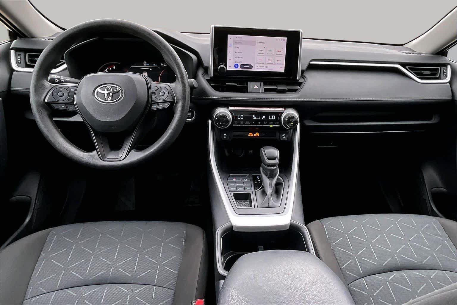 Used 2025 Toyota RAV4 XLE AWD/4WD image 14