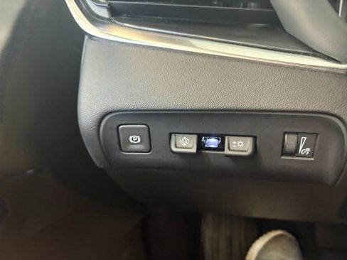 Used 2024 Buick Enclave Premium image 20