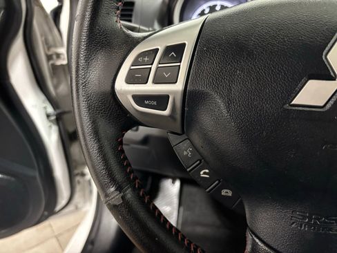 Used 2017 Mitsubishi Lancer ES image 21