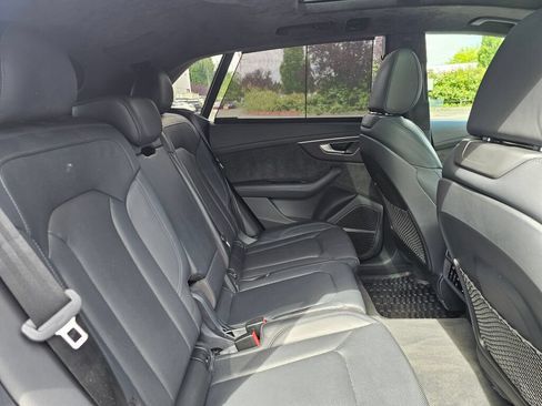 Used 2021 Audi Q8 Prestige AWD/4WD image 16