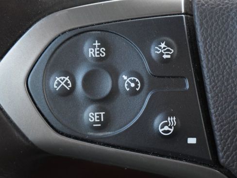 Used 2017 Chevrolet Silverado 1500 High Country image 26