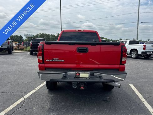 Used 2006 Chevrolet Silverado 2500 LT w/ Heavy-Duty Power Package RWD image 7