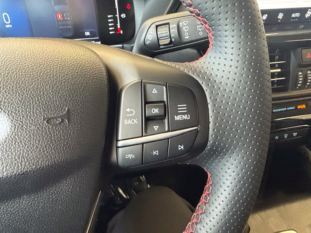 Used 2024 Ford Escape ST-Line w/ Tech Pack #1 AWD/4WD image 18