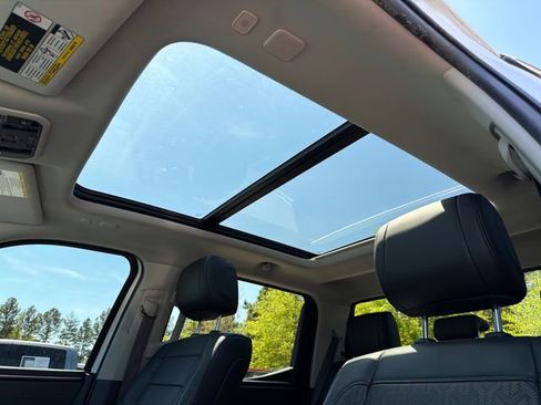 Used 2022 Toyota Tundra Limited AWD/4WD image 32