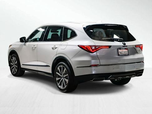 Used 2025 Acura MDX SH-AWD w/ Technology Package image 2