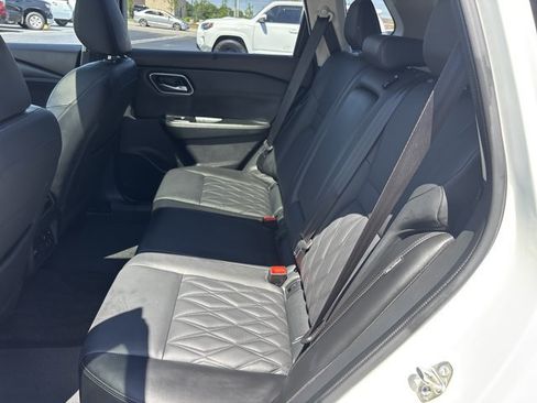 Certified 2023 Nissan Rogue Platinum w/ Platinum Premium Package AWD/4WD image 15