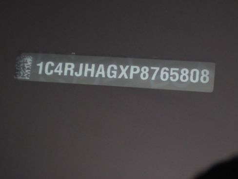 Used 2023 Jeep Grand Cherokee Altitude image 41