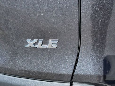 Used 2023 Toyota RAV4 XLE Premium FWD image 11