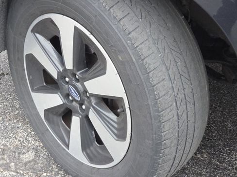 Used 2018 Subaru Forester 2.5i Premium image 7