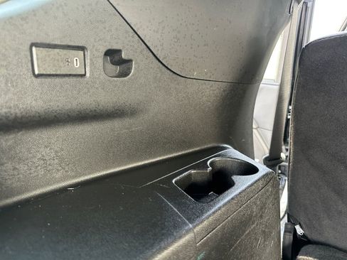 Used 2024 GMC Yukon SLT image 29