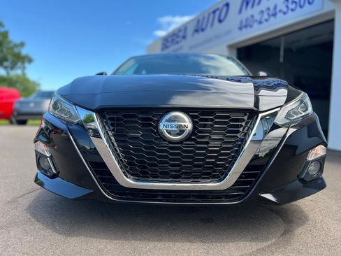 Used 2020 Nissan Altima 2.5 SV FWD image 3