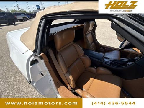 Used 1990 Chevrolet Corvette Convertible RWD image 23