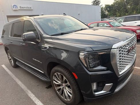 Used 2021 GMC Yukon XL Denali w/ Advanced Technology Package AWD/4WD image 1