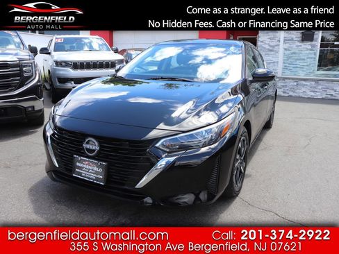 Used 2024 Nissan Sentra SV FWD image 1