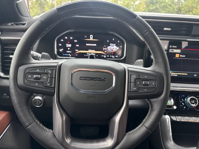 Used 2026 GMC Sierra 1500 Denali Ultimate w/ LPO, Black Badging Package AWD/4WD image 16