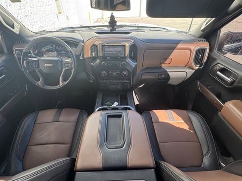 Used 2019 Chevrolet Silverado 1500 High Country image 30