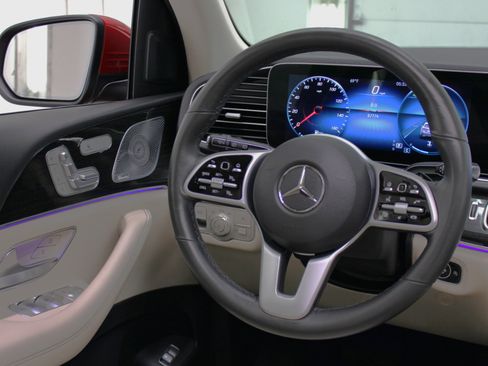 Used 2020 Mercedes-Benz GLE 350 w/ Premium Package image 51