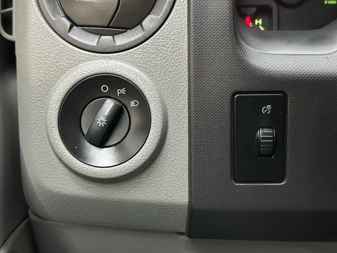Used 2012 Ford E-250 and Econoline 250 w/ PWR Group image 23