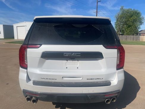 Used 2024 GMC Yukon Denali Ultimate AWD/4WD image 6