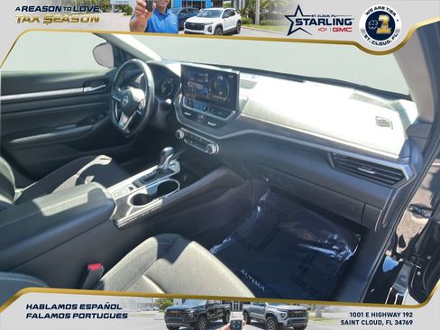 Used 2023 Nissan Altima 2.5 SV w/ SV Premium Package image 25