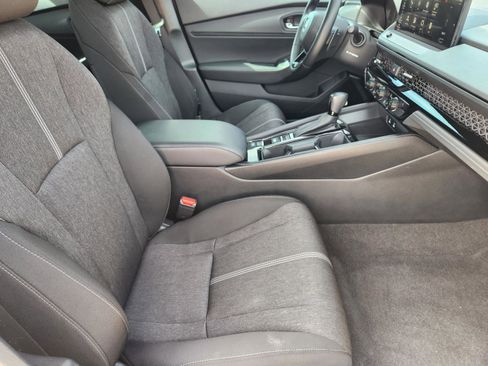 Used 2023 Honda Accord Sport image 14