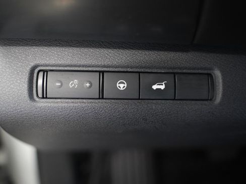 Used 2023 Nissan Pathfinder SL w/ Lighting Package (N92) FWD image 24