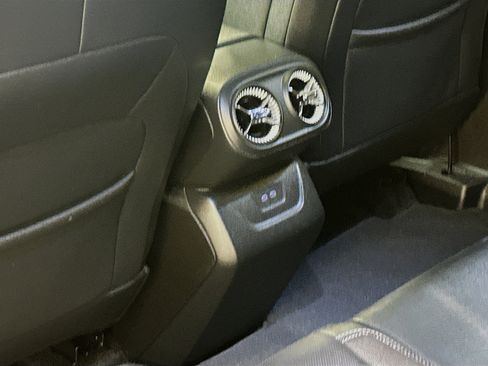 Used 2024 Chevrolet Blazer EV LT AWD/4WD image 29
