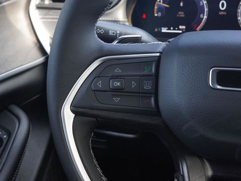 New 2026 Jeep Grand Cherokee Altitude AWD/4WD image 15